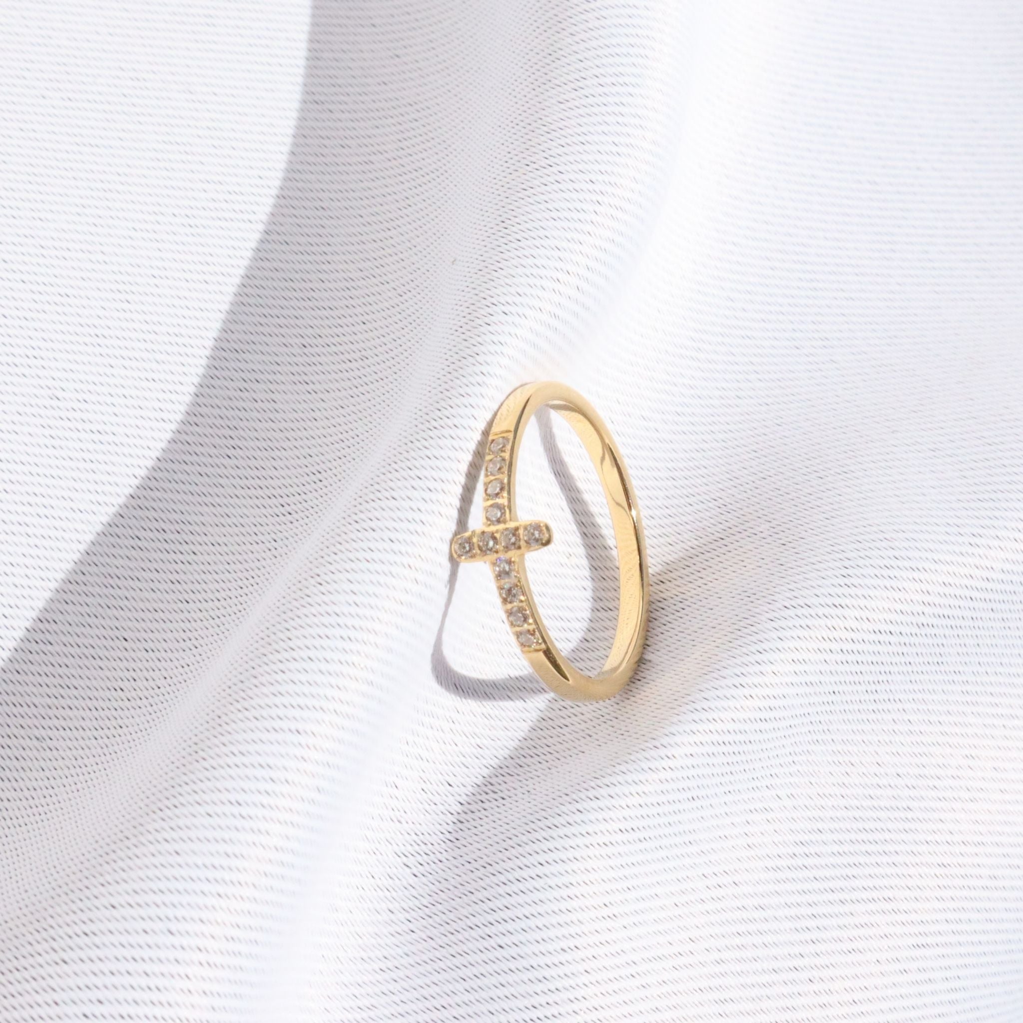 Crystal Crosses Ring, 18K Gold Plated Steel