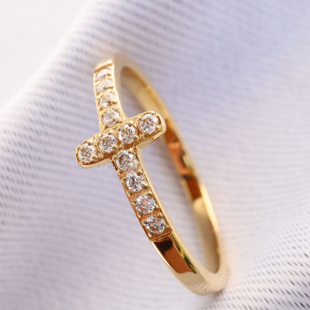 Crystal Crosses Ring, 18K Gold Plated Steel – Waterproof Gold Jewelry – Aella Jewelry Co.