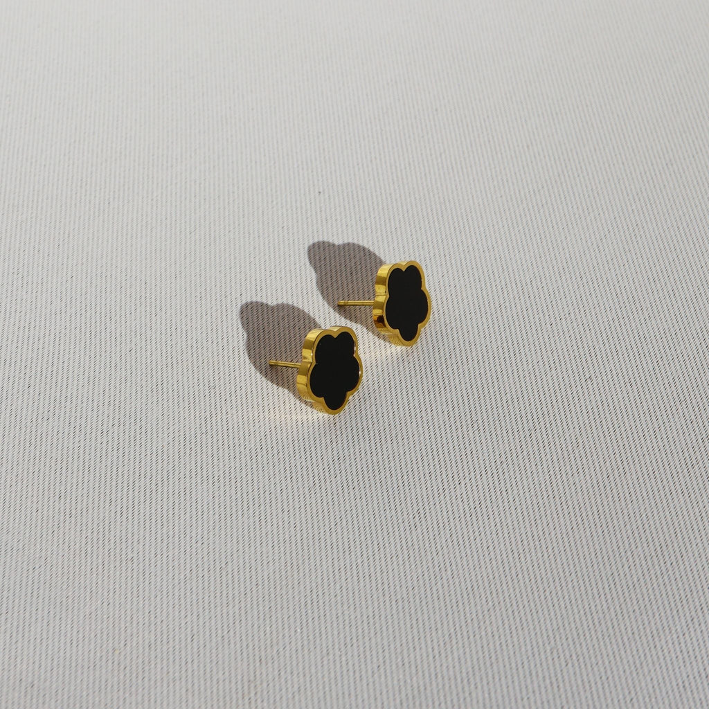 Black Bloom Stud Earrings, 18K Gold Plated Steel – Waterproof Gold Jewelry – Aella Jewelry Co.