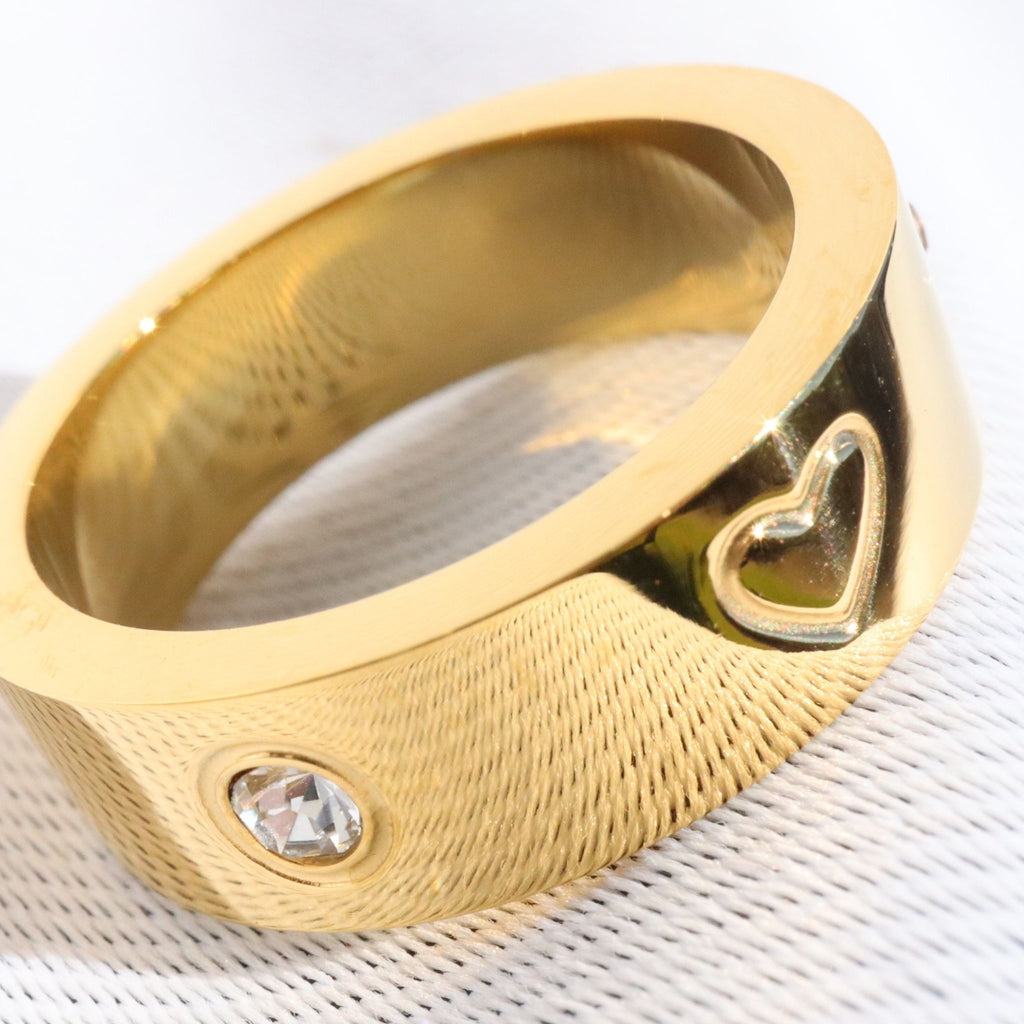 Hearts of Gold Ring, 18K Gold Plated Steel – Waterproof Gold Jewelry – Aella Jewelry Co.