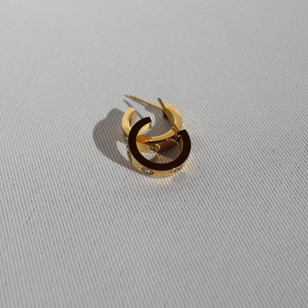 Crystal Bezel Hoop Earrings, 18K Gold Plated Steel – Waterproof Gold Jewelry – Aella Jewelry Co.