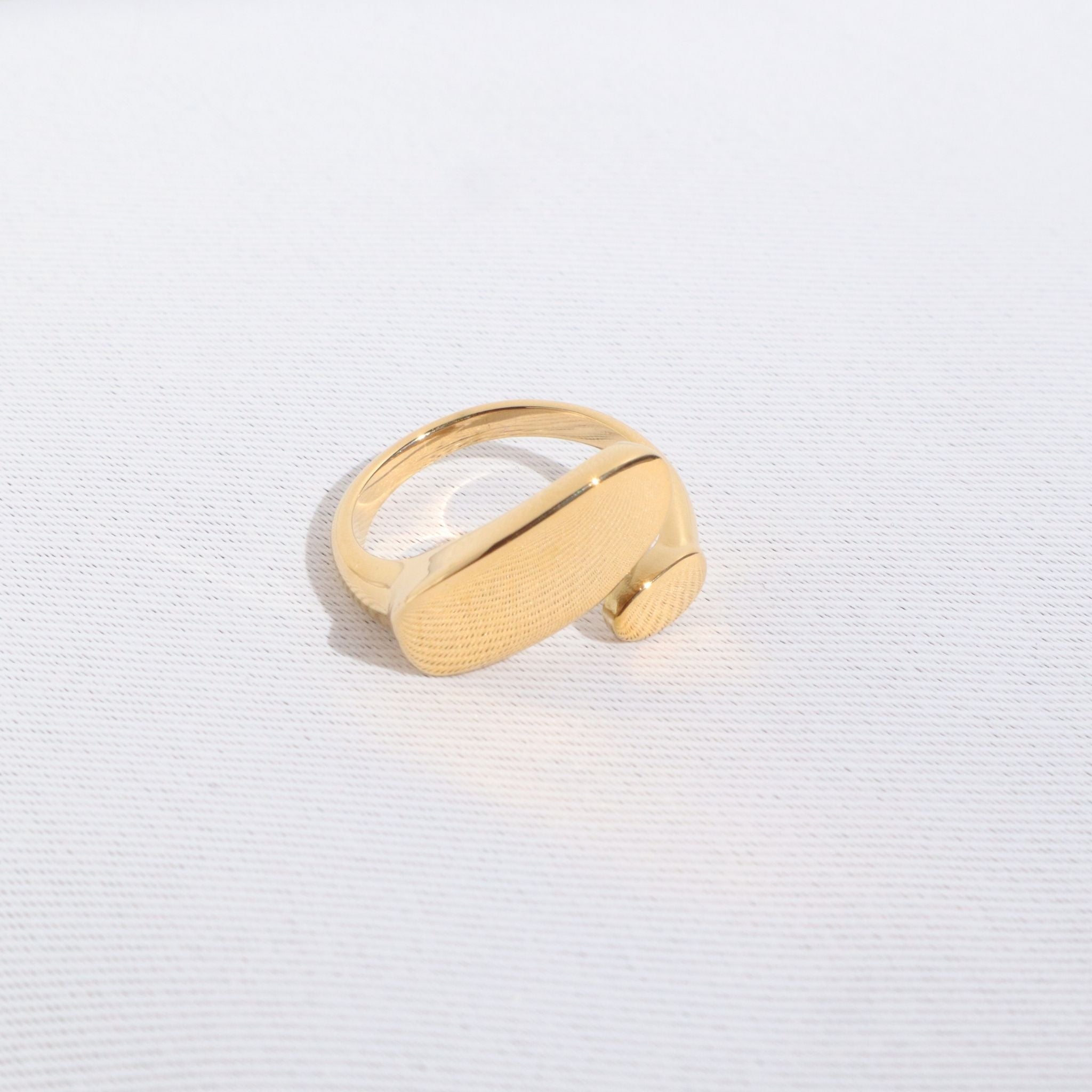 Sculpted Wrap Statement Ring - Gold, 18K Gold Plated Steel – Waterproof Gold Jewelry – Aella Jewelry Co.