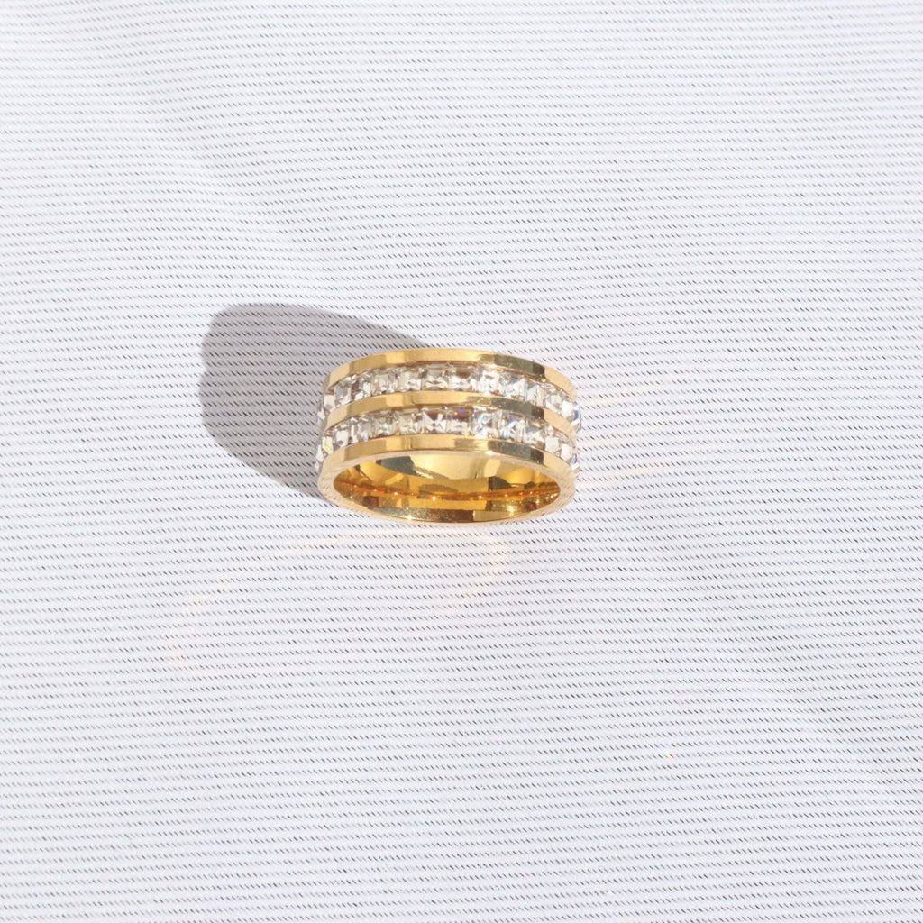 Gems and Gold Stacked Ring, 18K Gold Plated Steel – Waterproof Gold Jewelry – Aella Jewelry Co.
