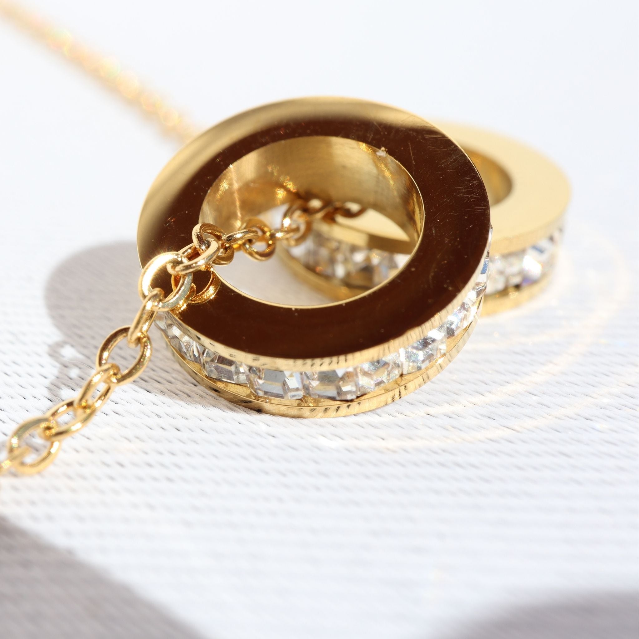 Waterproof Twin Halo Gold Necklace – 18K Gold Plated Stainless Steel, Non Tarnish Dainty Pendant