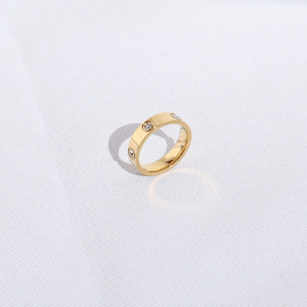 Slim CZ Stone Ring, 18K Gold Plated Steel – Waterproof Gold Jewelry – Aella Jewelry Co.