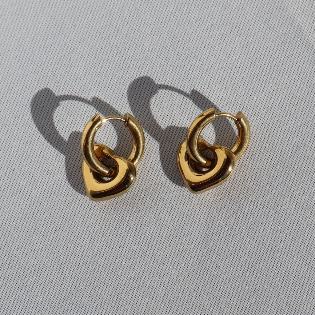 Bold Heart Link Hoop Earrings, 18K Gold Plated Steel – Waterproof Gold Jewelry – Aella Jewelry Co.
