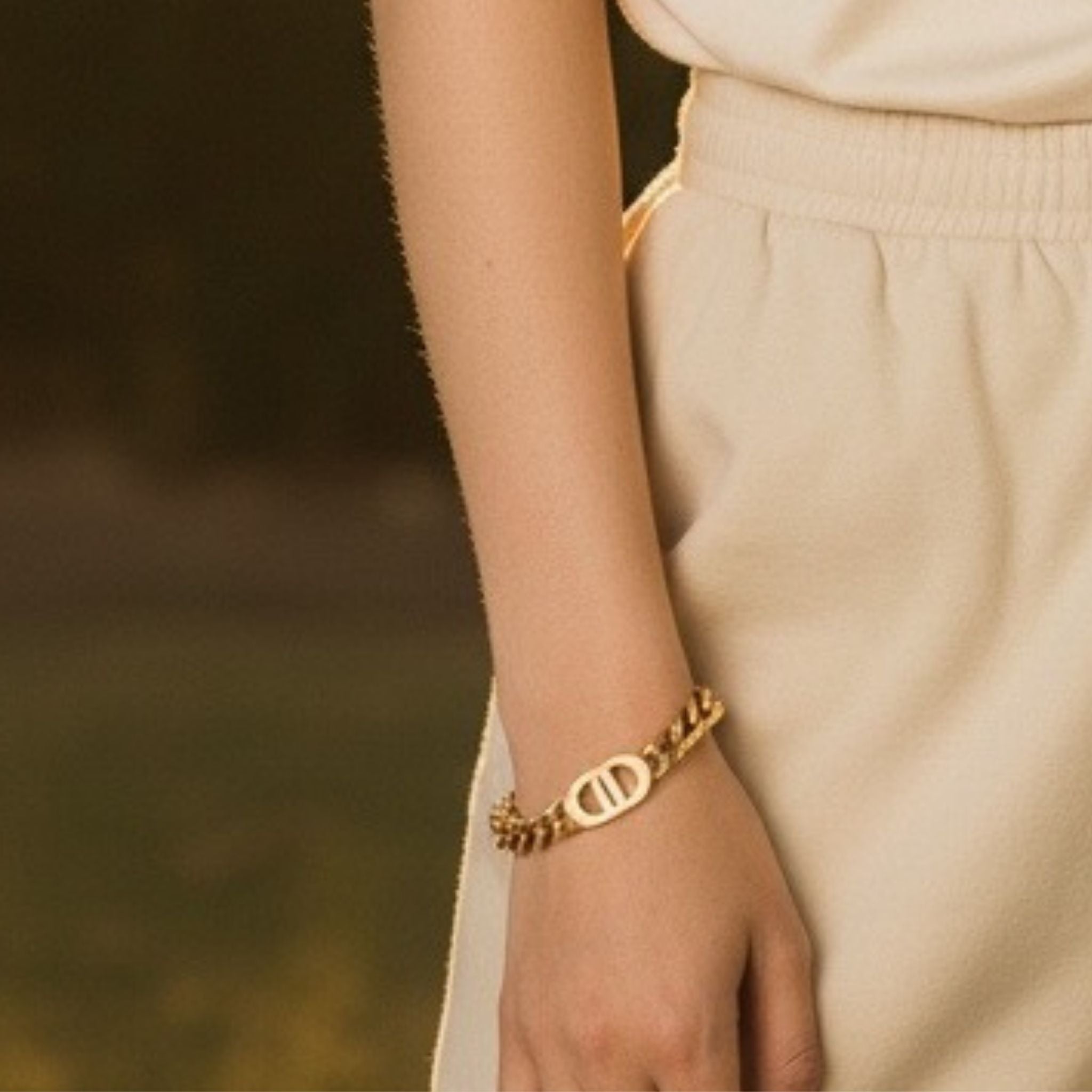 Oval Lock Link Chain Bracelet – 18K Gold Stainless Steel