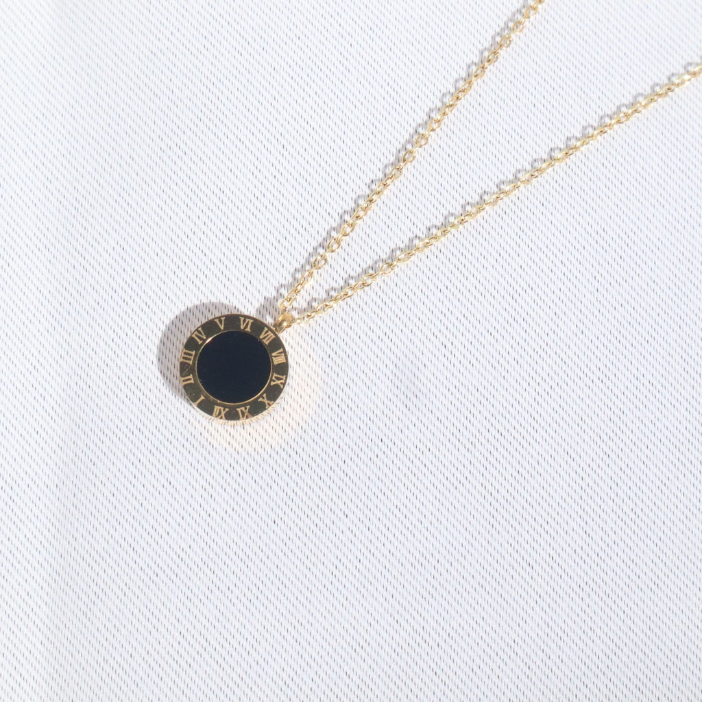 Reversible Roman Coin Pendant Necklace – 18K Gold Plated Stainless Steel – Waterproof Gold Jewelry – Aella Jewelry Co.