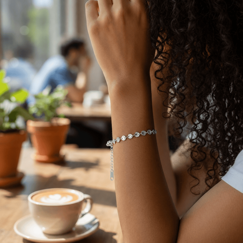Sunburst Disc Link Bracelet – 18K Gold Coated Stainless Steel – Waterproof Gold Jewelry – Aella Jewelry Co.