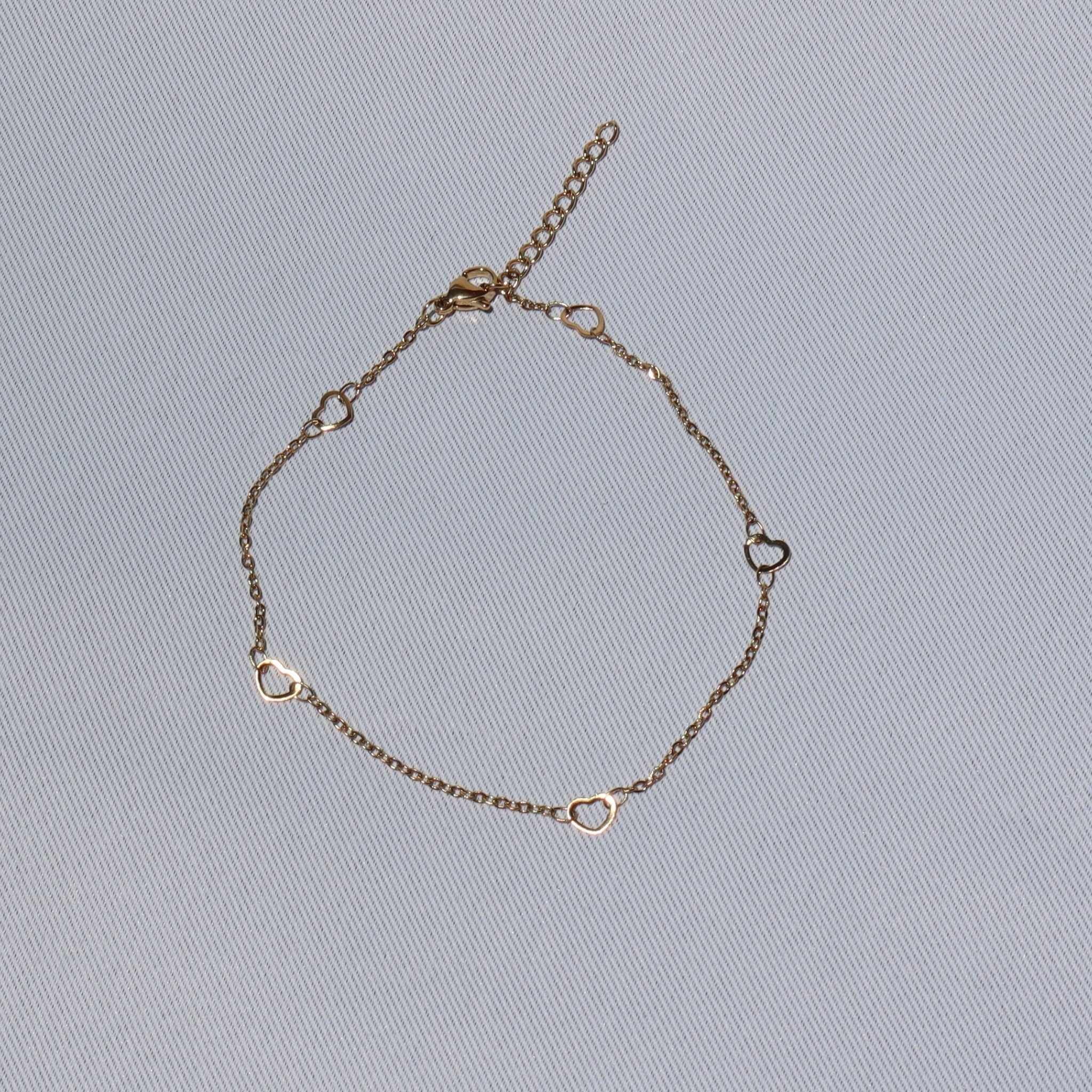 Dainty Heart Anklet – Waterproof 18K Gold PVD Stainless Steel Anklet