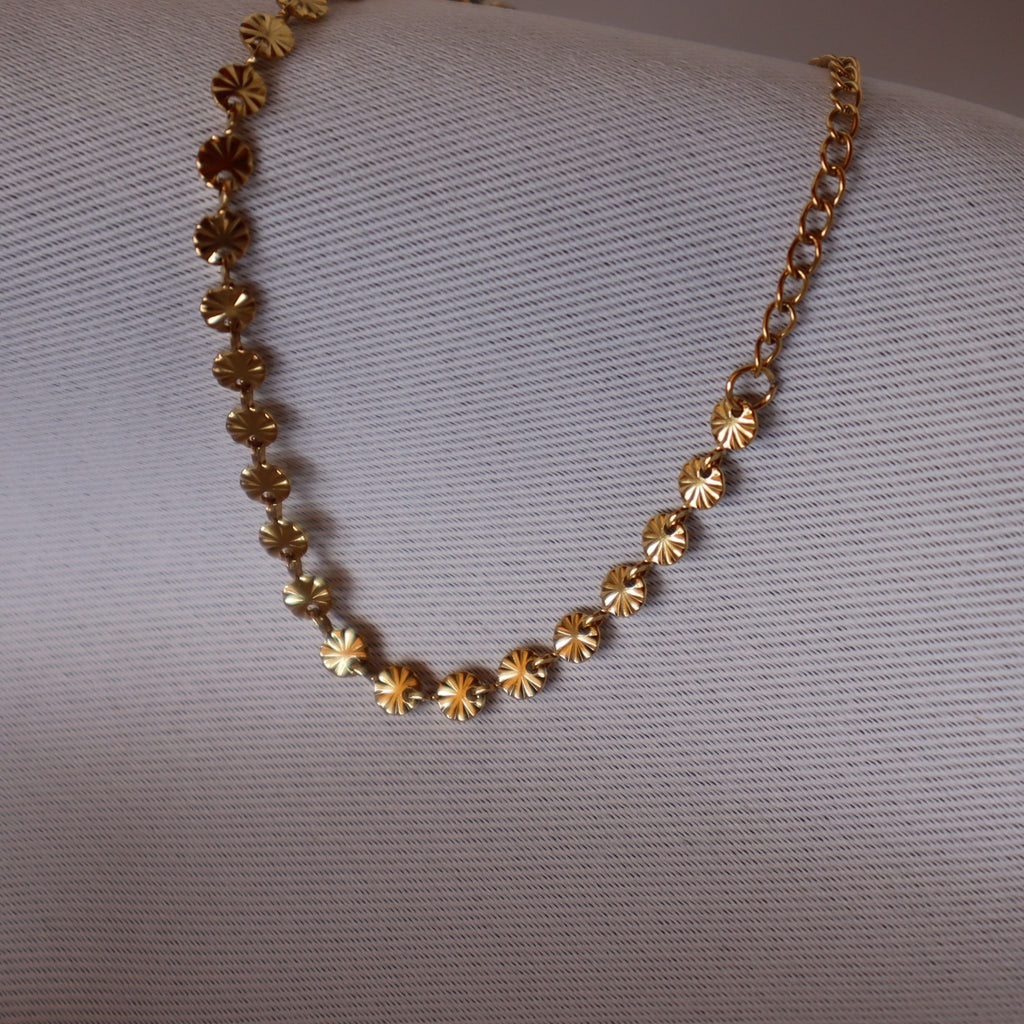 Sunburst Disc Link Bracelet – 18K Gold Plated Stainless Steel – Waterproof Gold Jewelry – Aella Jewelry Co.