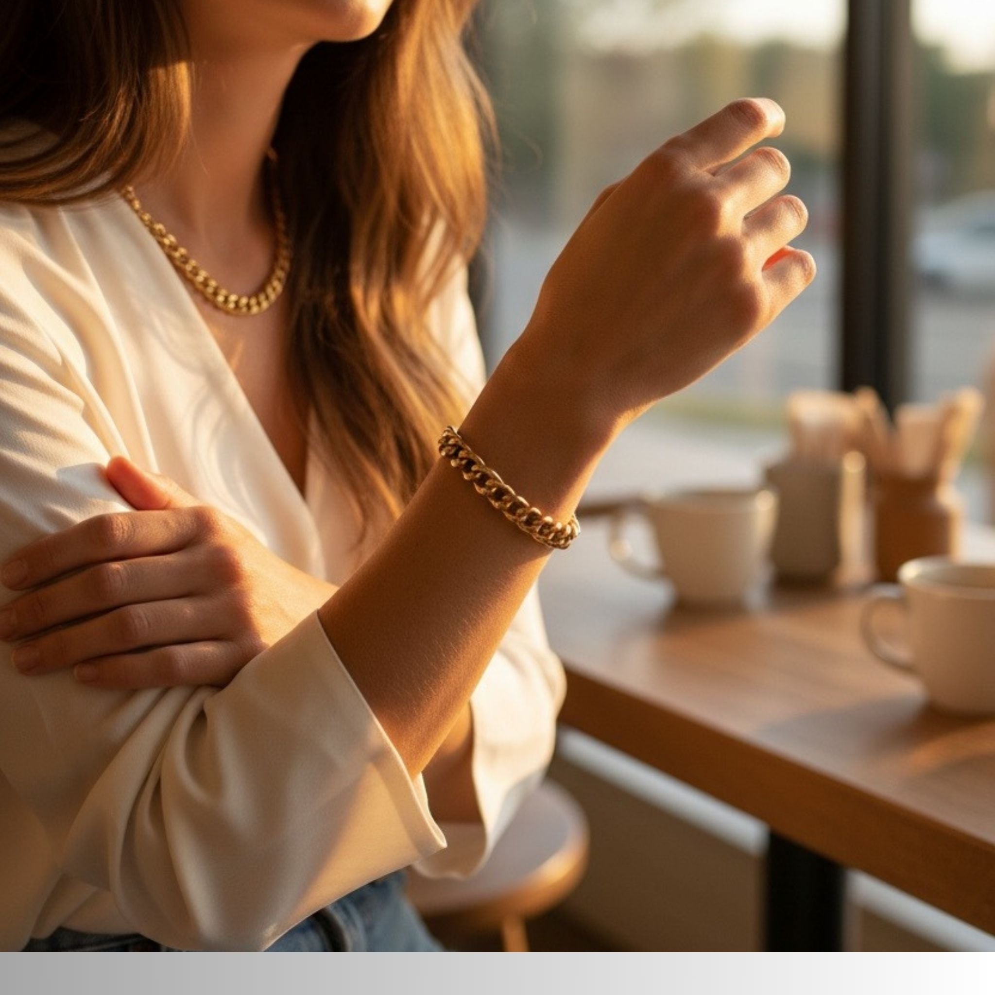 Bold Curb Chain Bracelet – 18K Gold Plated Stainless Steel